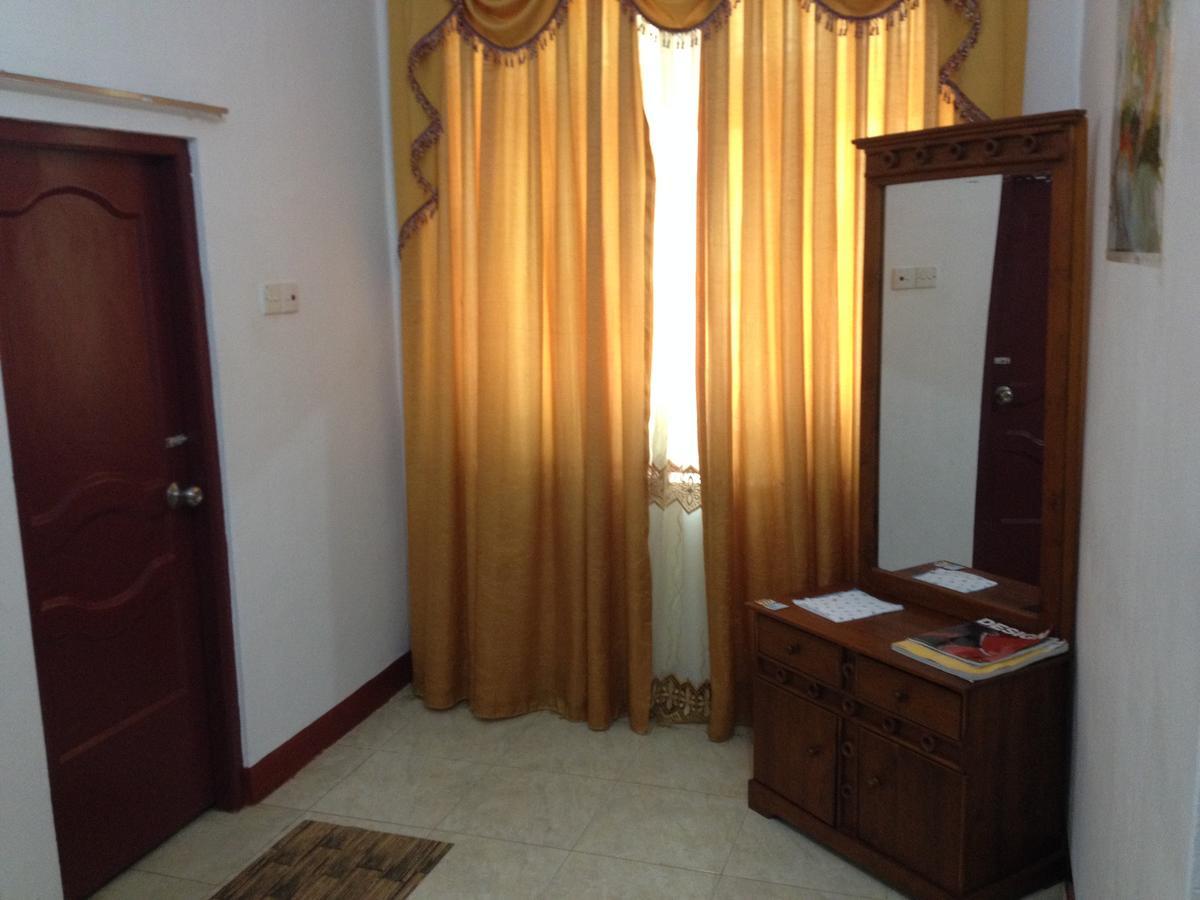 Hotel Blue Whale Jaffna Kültér fotó