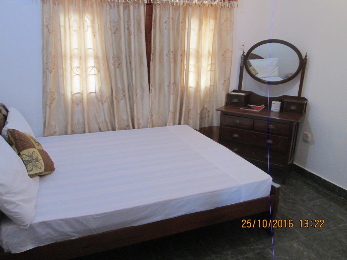 Hotel Blue Whale Jaffna Kültér fotó