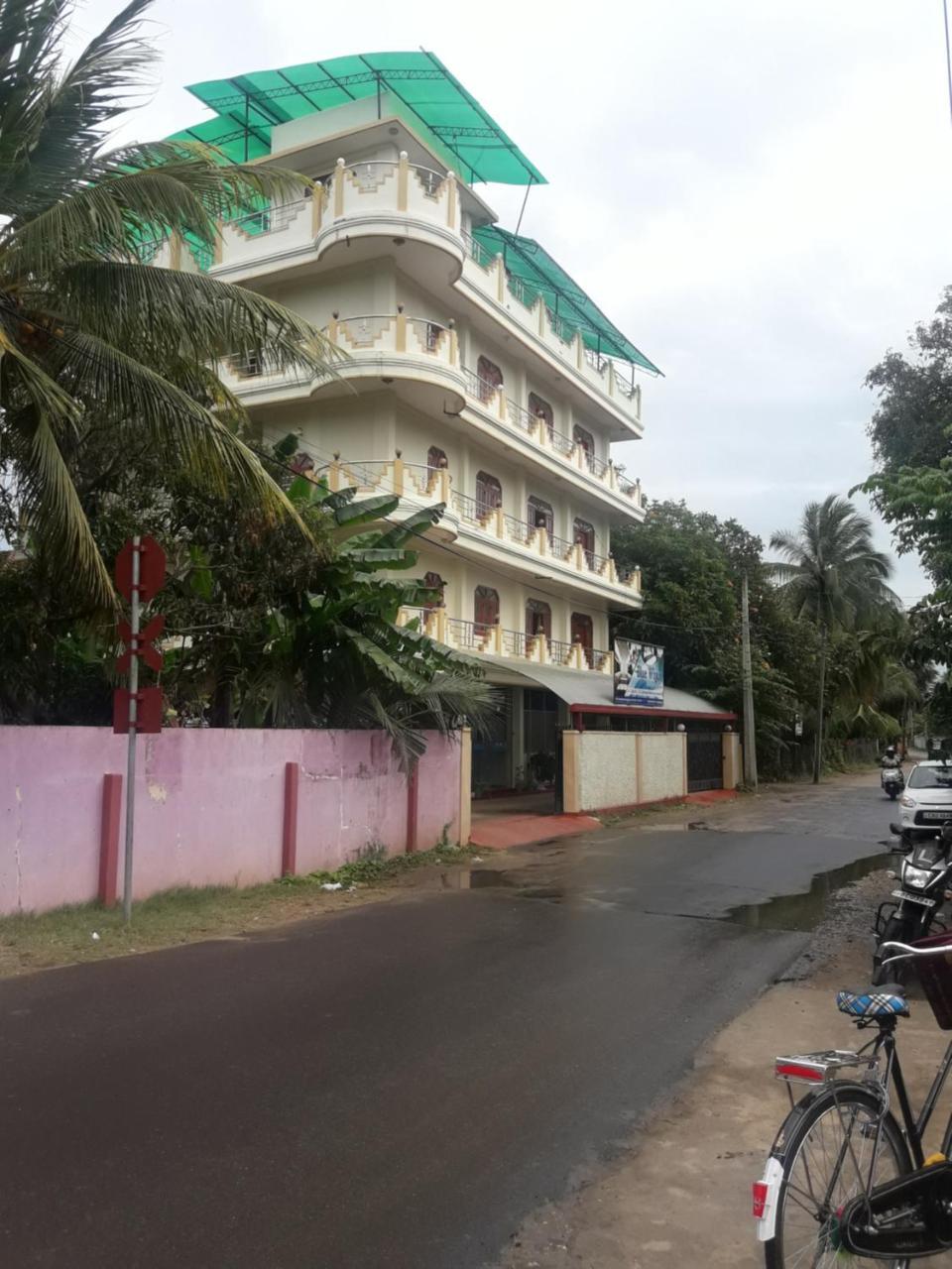 Hotel Blue Whale Jaffna Kültér fotó