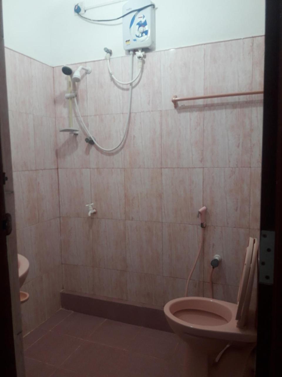 Hotel Blue Whale Jaffna Kültér fotó