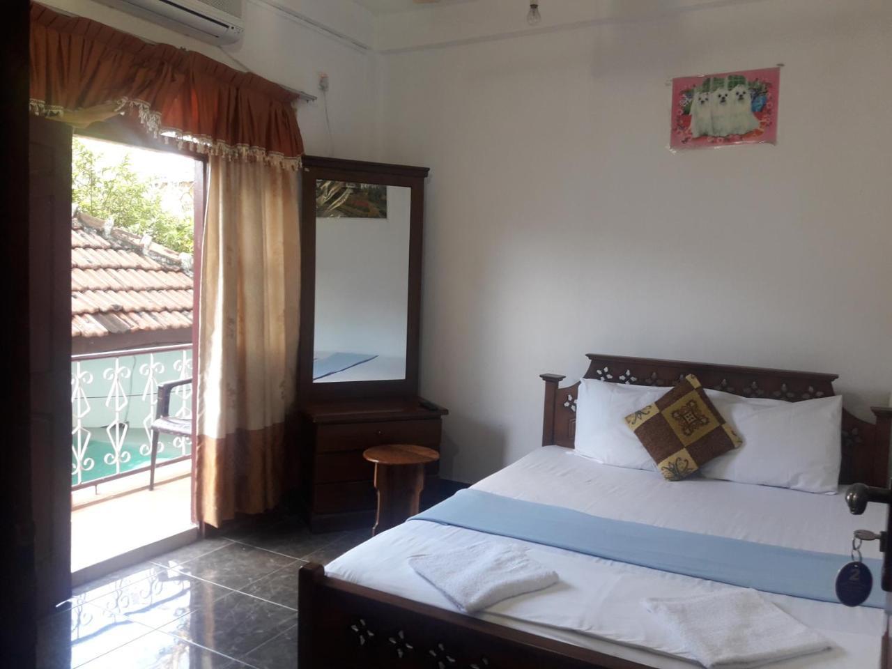 Hotel Blue Whale Jaffna Kültér fotó
